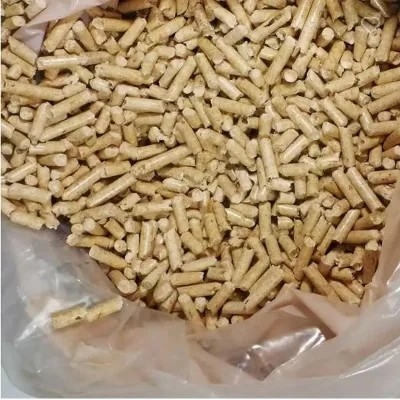 100% Serbuk Gergaji Biomassa Pelet Bahan Bakar Kayu 15kg Tas Lebih Dari 85% Kemurnian