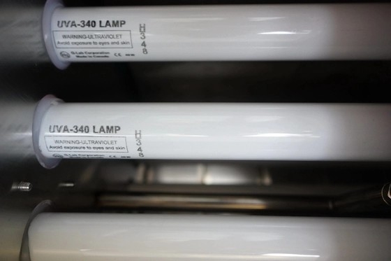 Peralatan Pengujian Lampu Uv Pengontrol yang Dapat Diprogram AC220V 50HZ