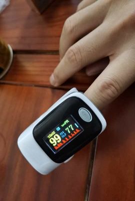 Sensor Oksigen 30mA 240BPM Monitor Jari 99% Saturasi Darah